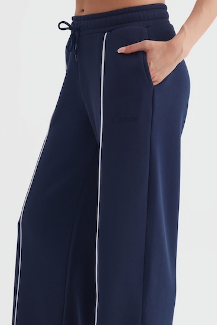 Mira İspanyol Paça Üç İplik Kadın Eşofman Altı Lacivert