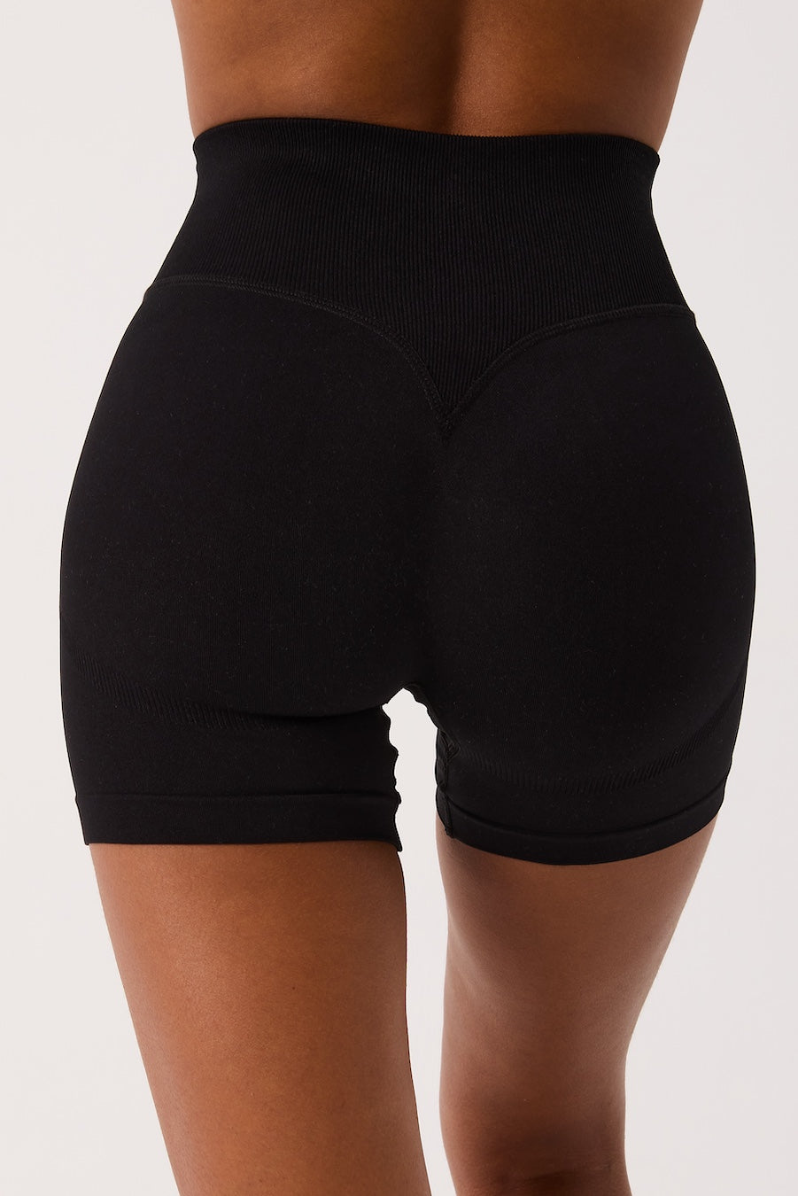 Aura Yüksek Bel Kemer Detaylı Spor Şort Siyah
