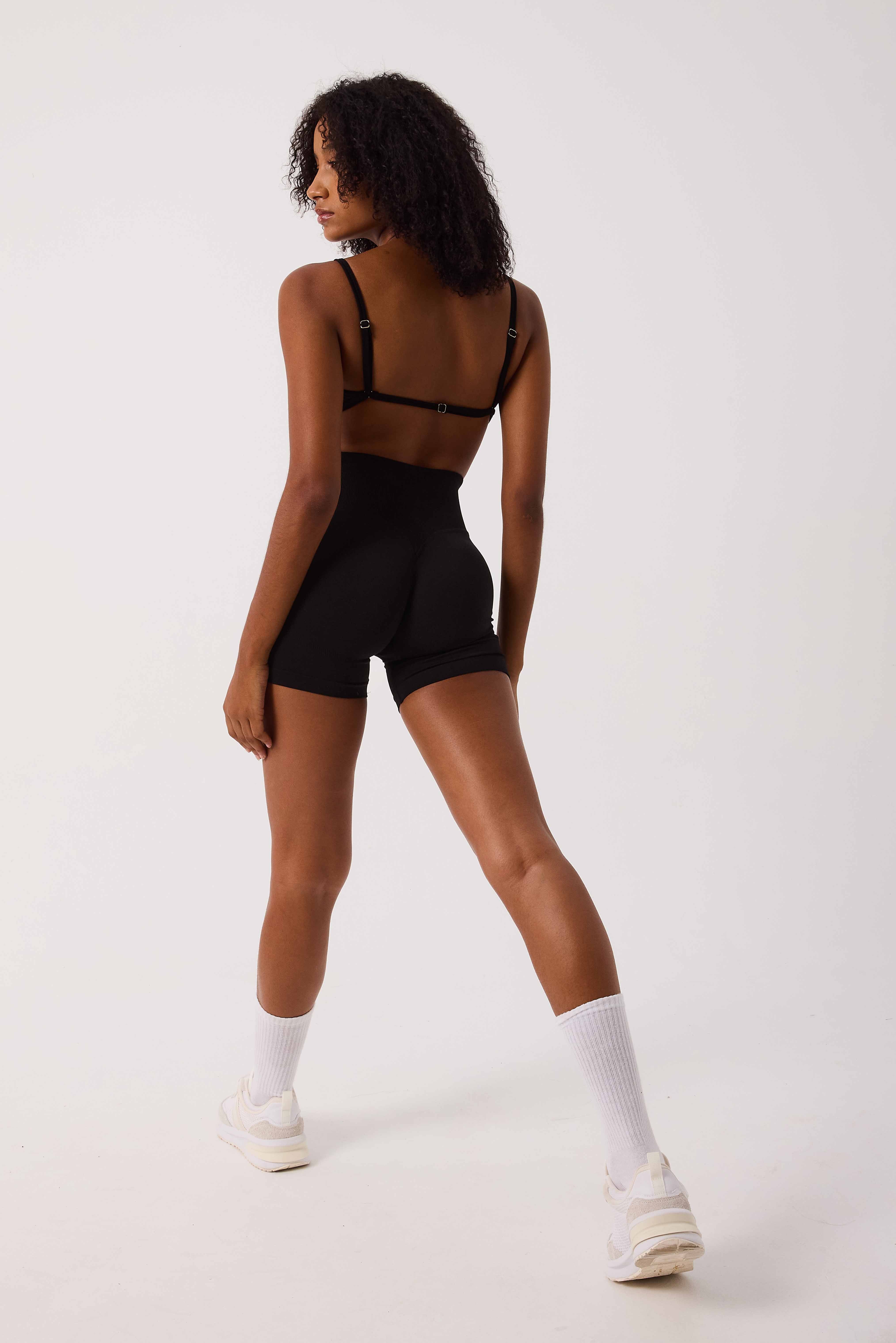 Aura Seamless Şort Siyah