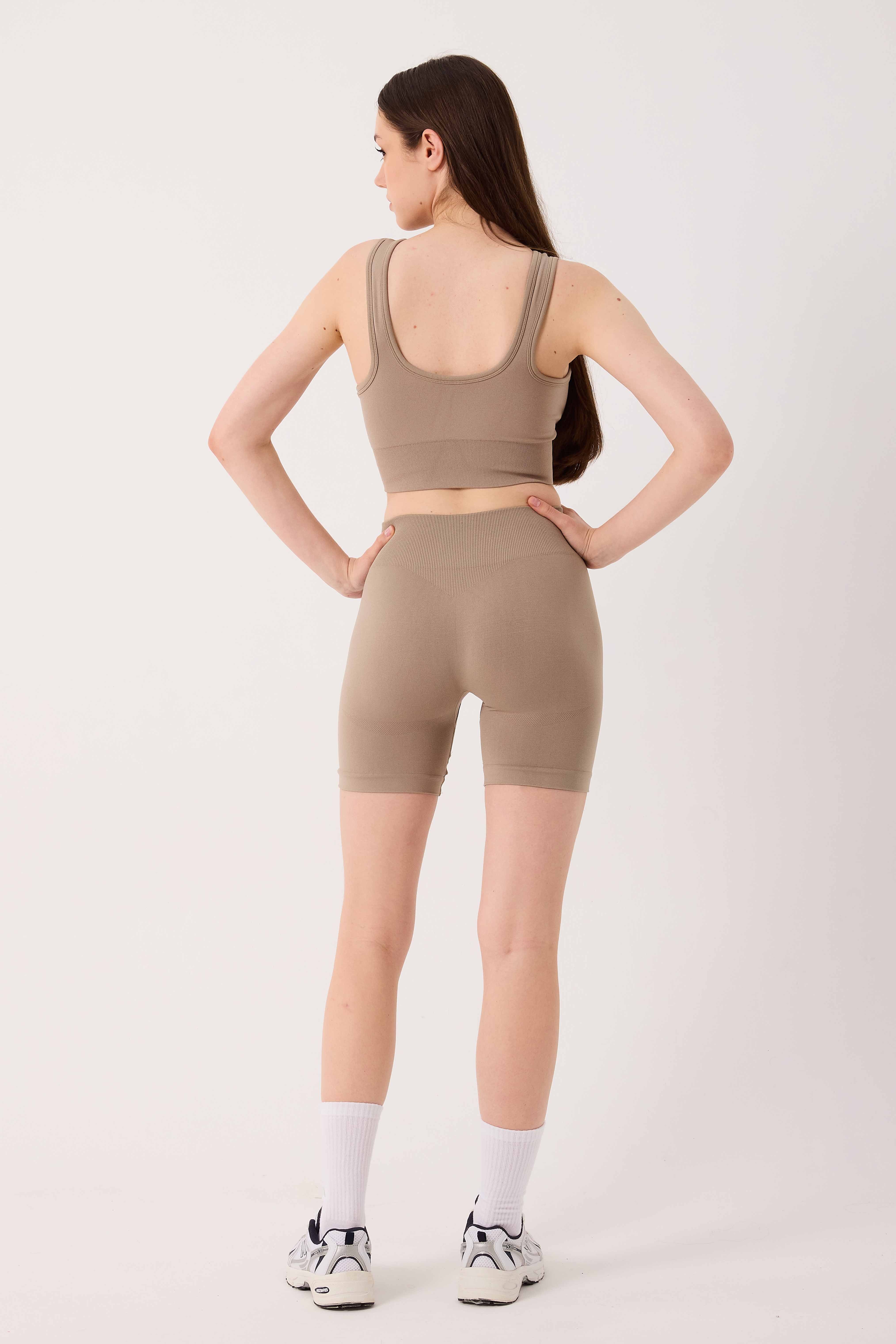 Essential Seamless Şort Bej