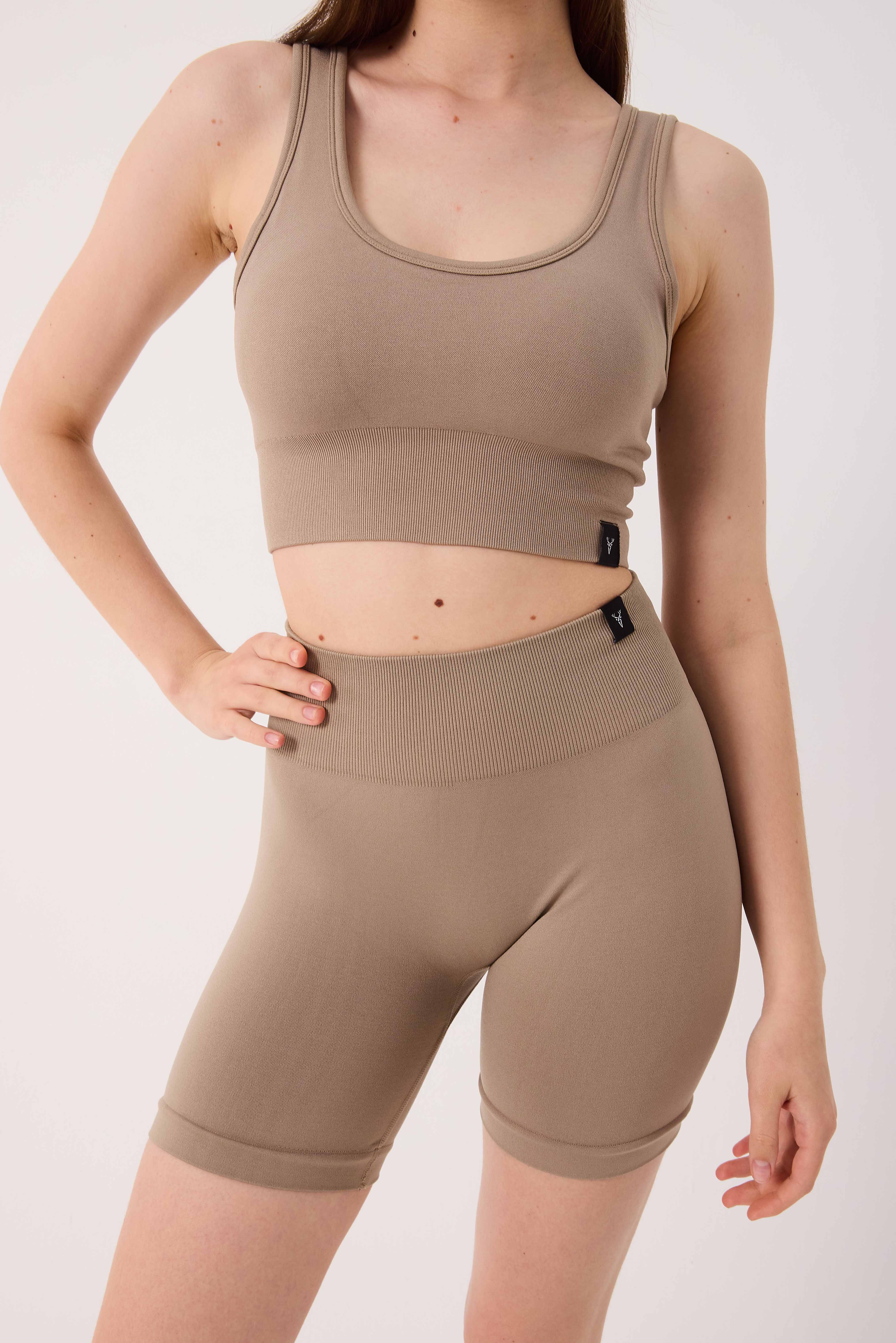 Essential Seamless Şort Bej