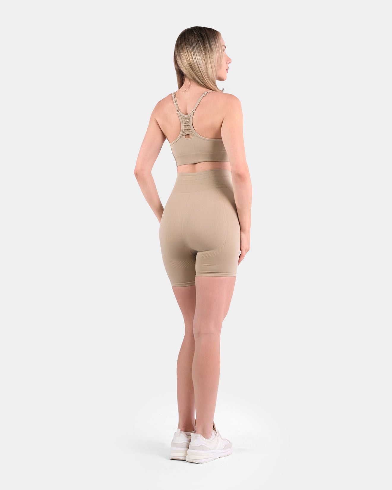 Seamless Spor Tayt Şort ve Askılı Büstiyer