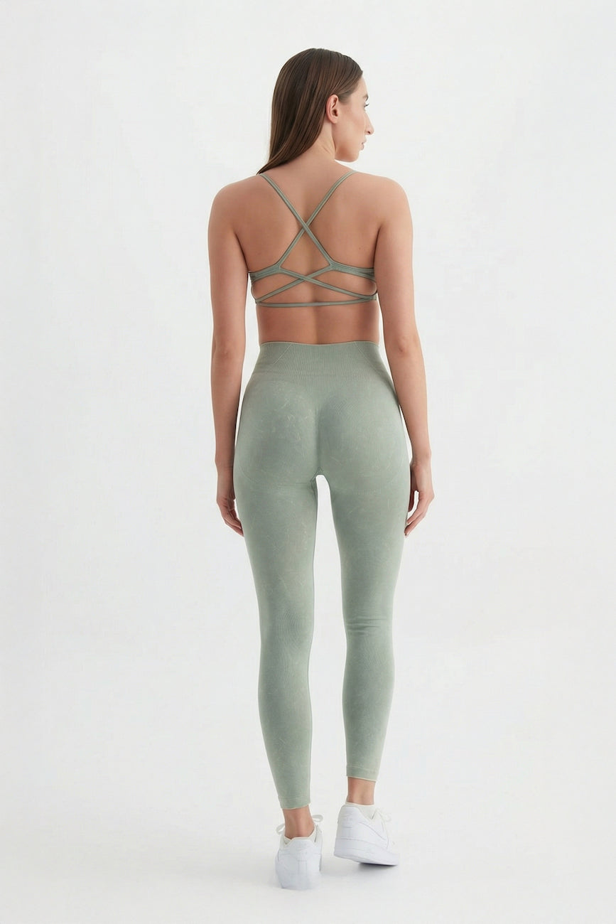 Glowfit Askılı Sırt Detaylı Bra Asit Yeşil
