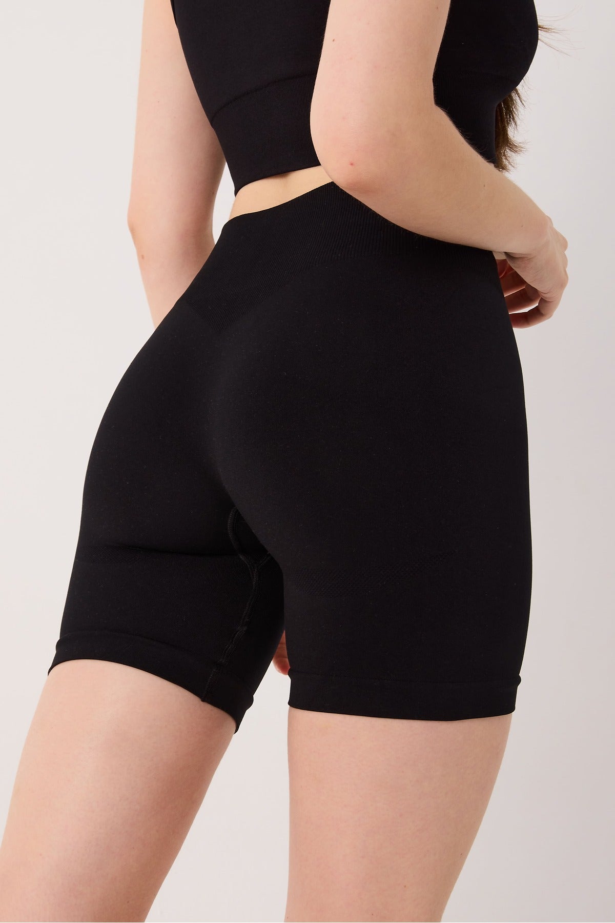 Essential Spor Şort